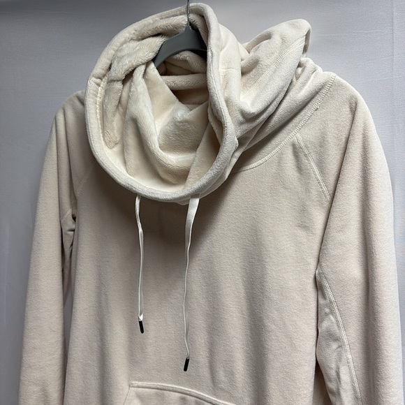 Lululemon Don't Hurry Be Happy Cowl Neck Pullover Sweatshirt Polar Cream Size 4 - Picture 4 of 9